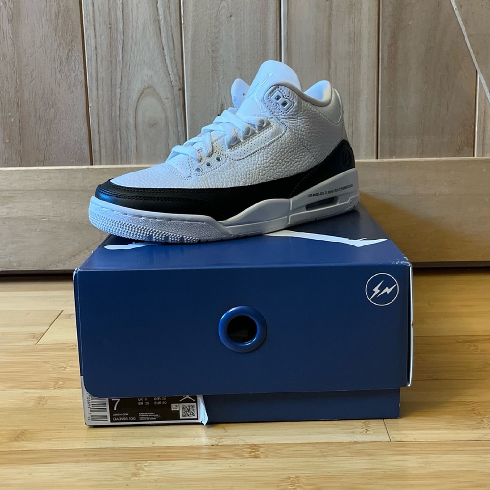 Jordan 3 Fragments